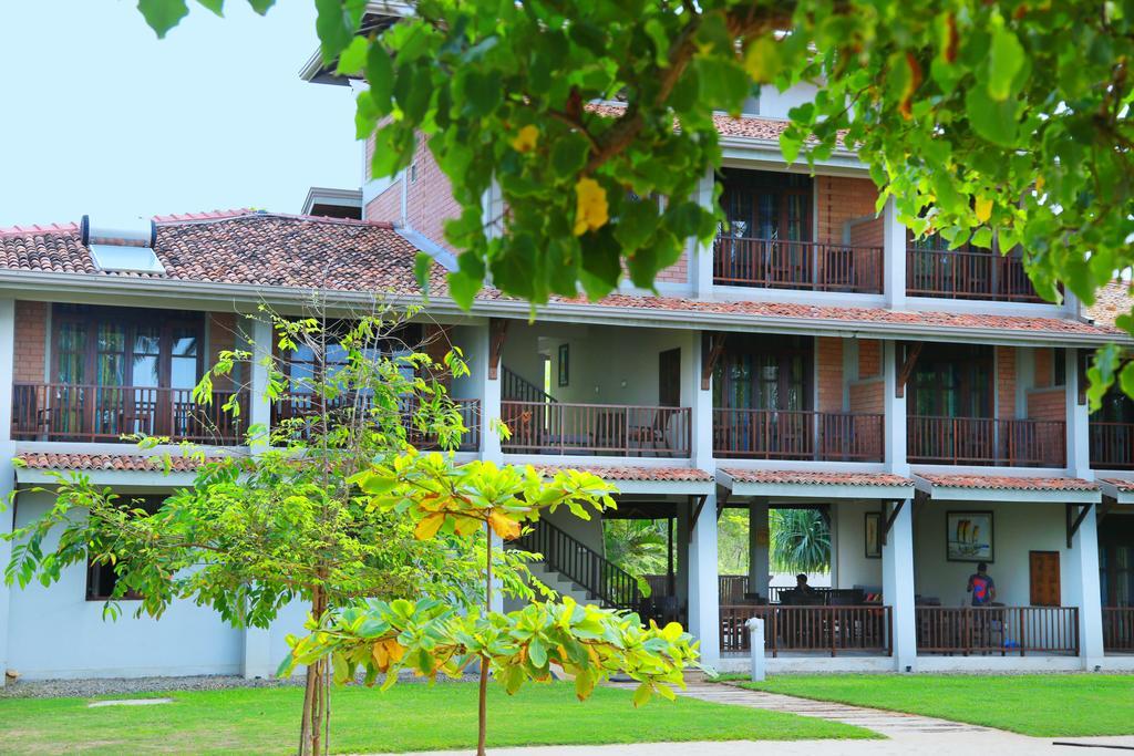 Serein Beach Hotel Tangalle Luaran gambar